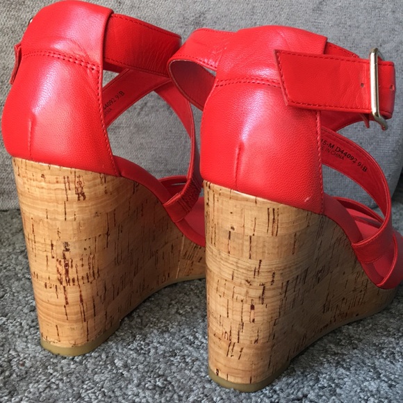 Cole Haan - Picture 6 of 8